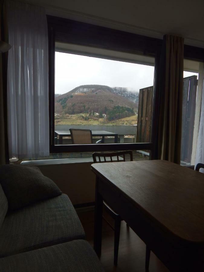 Free Apartment - Schoenblick Bad Urach Kültér fotó